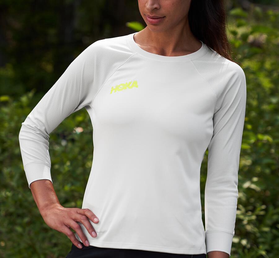 Tops Womens - Hoka One One Performance 3/4 Sleeve - White - WQEGKVT-48